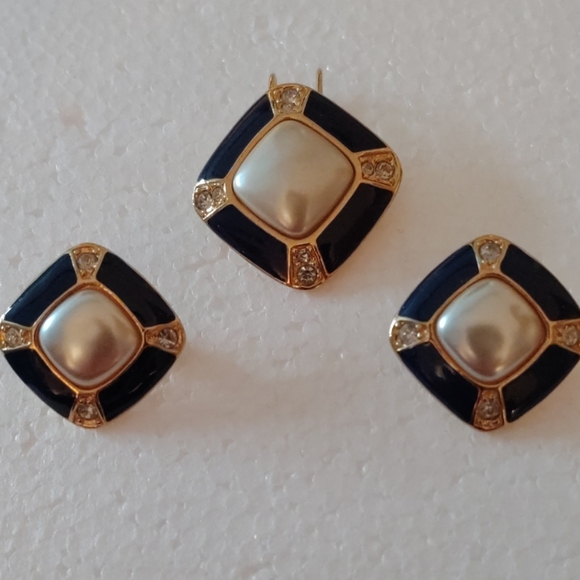 SALE! Vintage Jewelry set - Picture 4 of 4